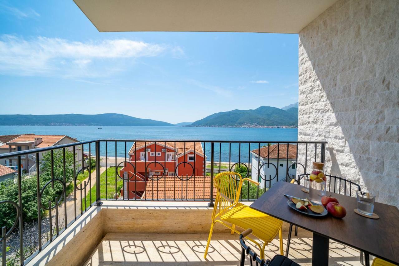 Sealine Apartments A1 Tivat Buitenkant foto