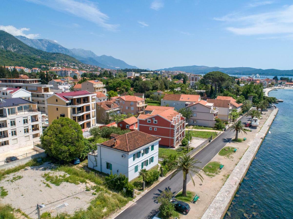 Sealine Apartments A1 Tivat Buitenkant foto